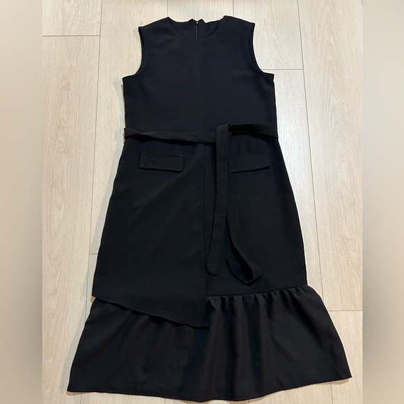 Structured midi dress in black, Size S - Picture 1 of 4